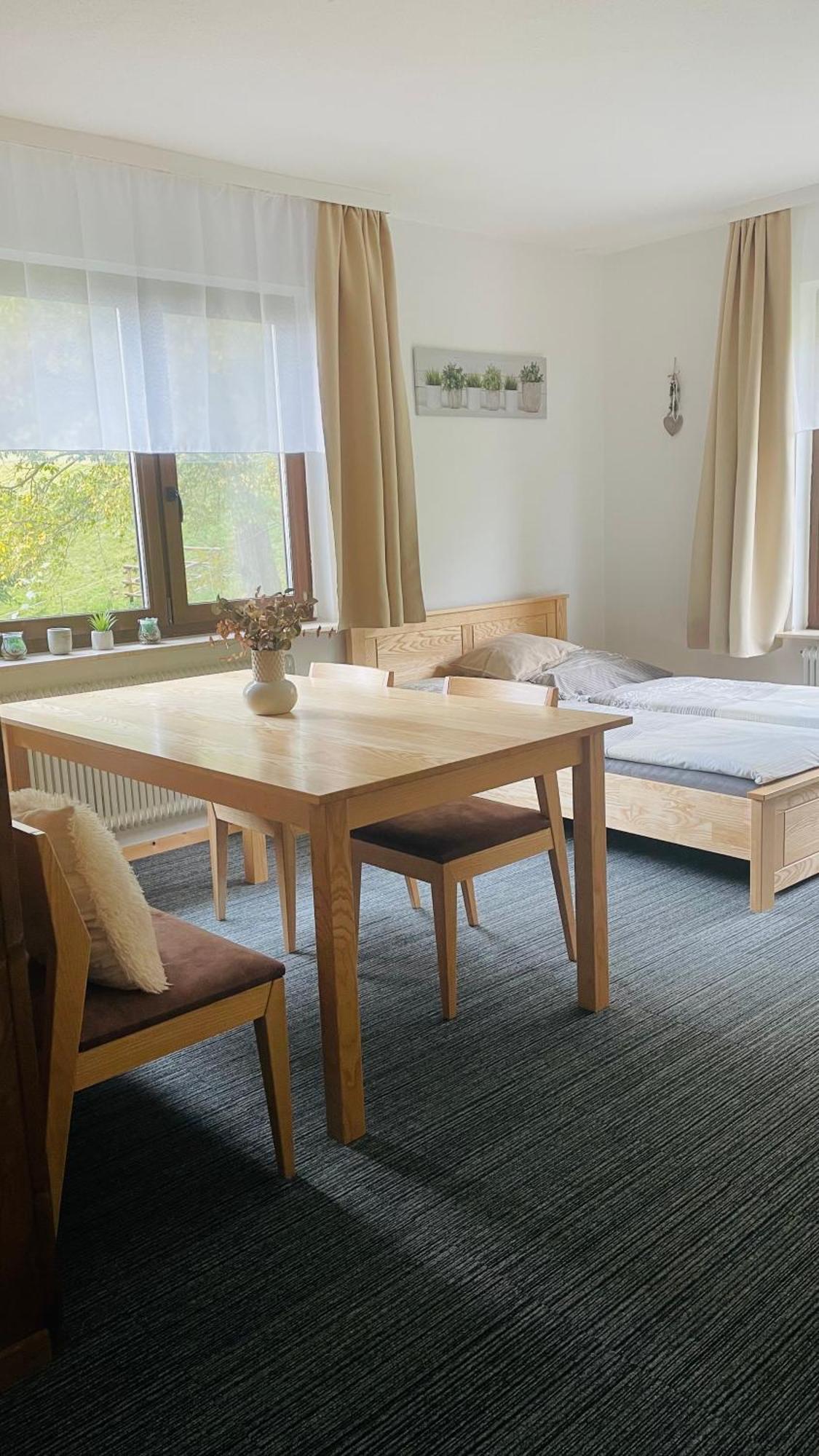 Weixl Schi&Bike Appartements-Bike In&Bike Out Neben Wexl Trails Bikepark Sankt Corona am Wechsel Εξωτερικό φωτογραφία
